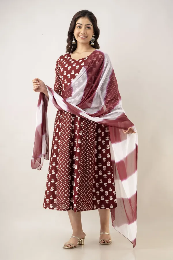 Women_Cotton_And_Rayon_Printed_Anarkali_Kurta_And_Dupatta_Set